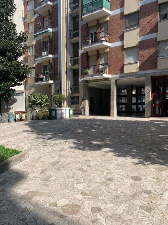 Smart Apartment Prada Foundation Milan Exterior photo